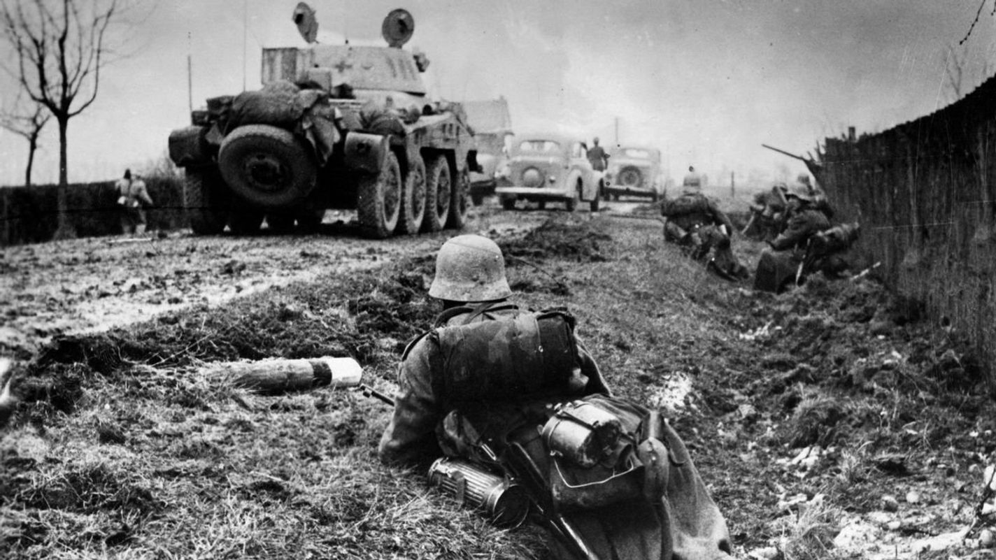 German infantry, assisted by a Sd.Kfz 234/2 'Puma' tank, carrying out a counter-attack in the Upper Silesia, 26 February 1945