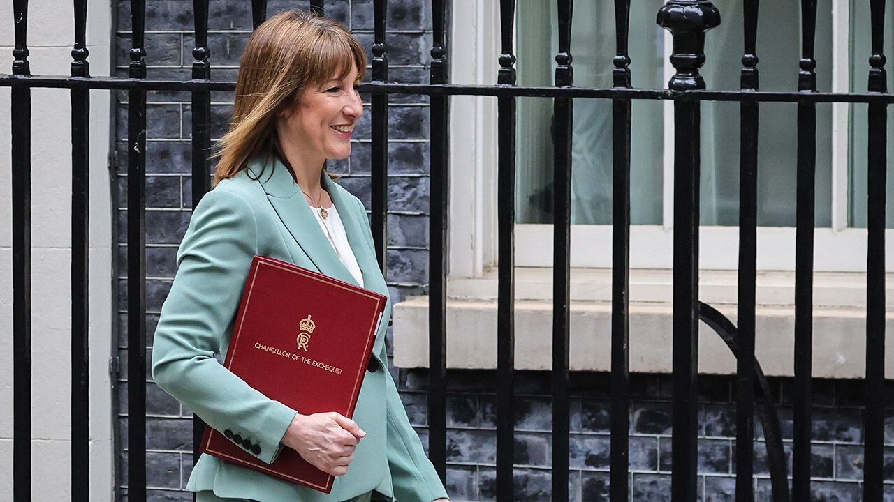 Rachel Reeves travels to Parliament to present her spending review